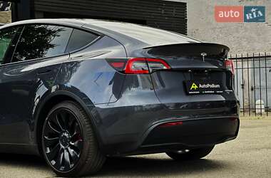 Внедорожник / Кроссовер Tesla Model Y 2022 в 