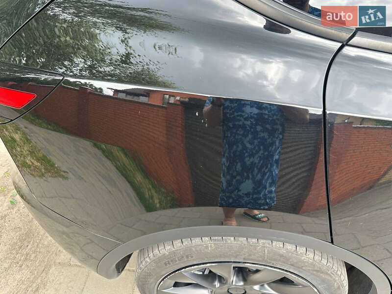 Позашляховик / Кросовер Tesla Model Y 2021 в Дніпрі