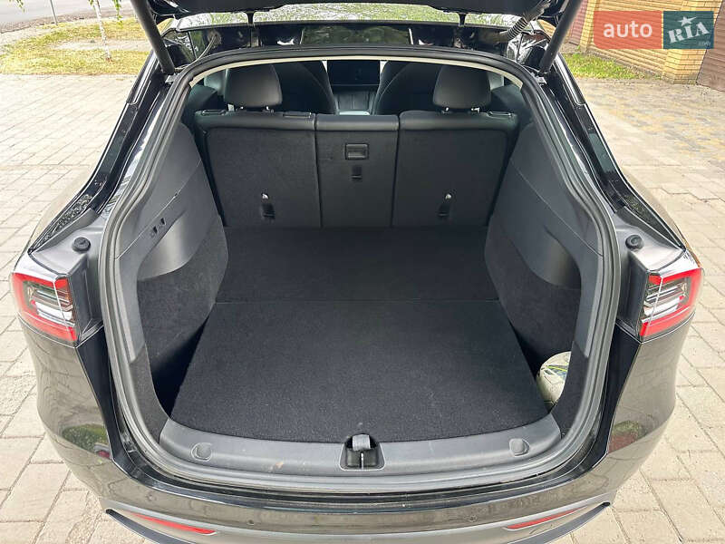 Позашляховик / Кросовер Tesla Model Y 2021 в Дніпрі