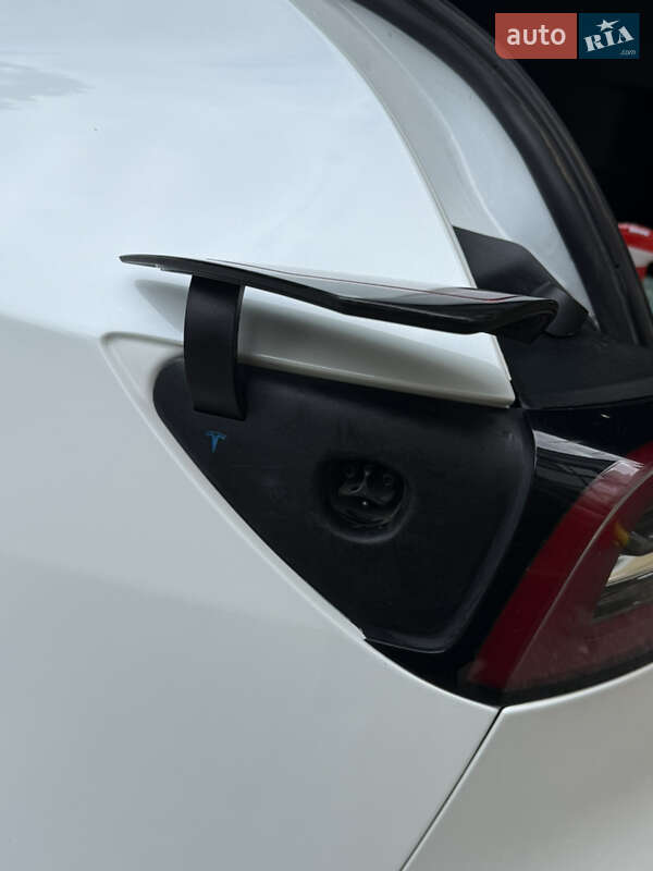 Внедорожник / Кроссовер Tesla Model Y 2020 в Желтых Водах