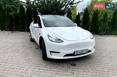 Внедорожник / Кроссовер Tesla Model Y 2021 в 