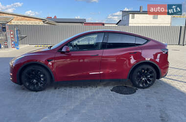 Внедорожник / Кроссовер Tesla Model Y 2021 в 