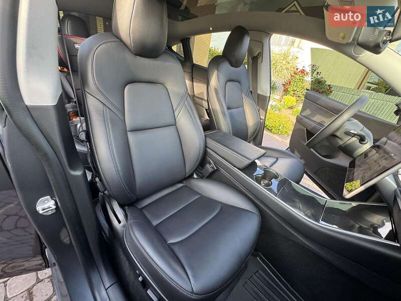 Внедорожник / Кроссовер Tesla Model Y 2020 в Виннице