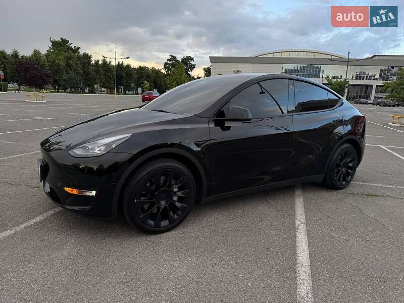 Tesla Model Y 2022