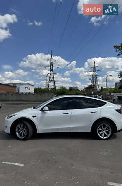 Внедорожник / Кроссовер Tesla Model Y 2021 в 
