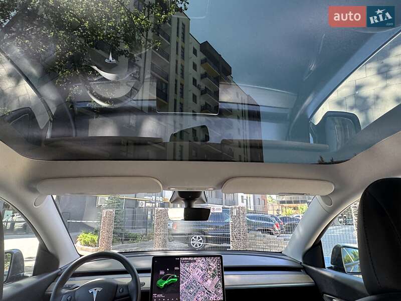 Позашляховик / Кросовер Tesla Model Y 2022 в Івано-Франківську