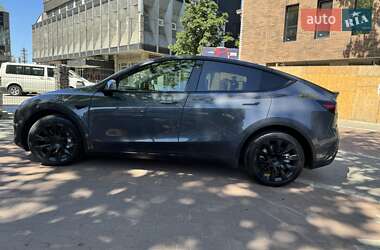 Внедорожник / Кроссовер Tesla Model Y 2022 в 