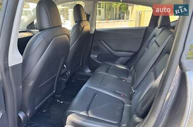Внедорожник / Кроссовер Tesla Model Y 2022 в 