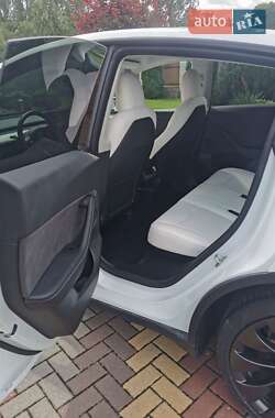 Внедорожник / Кроссовер Tesla Model Y 2022 в 