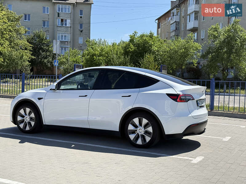 Внедорожник / Кроссовер Tesla Model Y 2021 в Долине