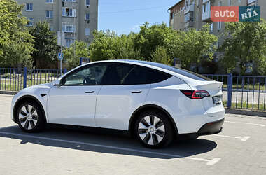 Внедорожник / Кроссовер Tesla Model Y 2021 в 