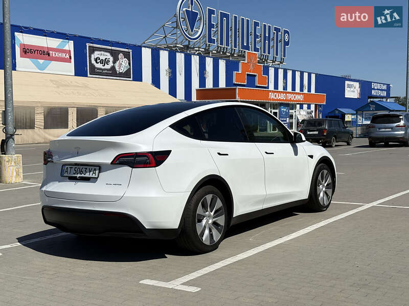 Внедорожник / Кроссовер Tesla Model Y 2021 в Долине