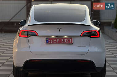 Внедорожник / Кроссовер Tesla Model Y 2022 в 