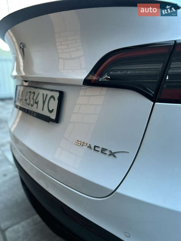 Позашляховик / Кросовер Tesla Model Y 2022 в Києві