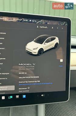 Внедорожник / Кроссовер Tesla Model Y 2022 в 