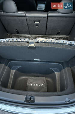 Внедорожник / Кроссовер Tesla Model Y 2022 в 