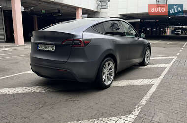 Позашляховик / Кросовер Tesla Model Y 2023 в 