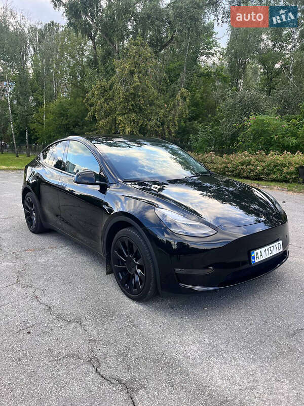 Позашляховик / Кросовер Tesla Model Y 2023 в Києві