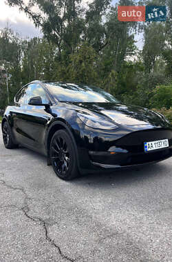 Внедорожник / Кроссовер Tesla Model Y 2023 в 