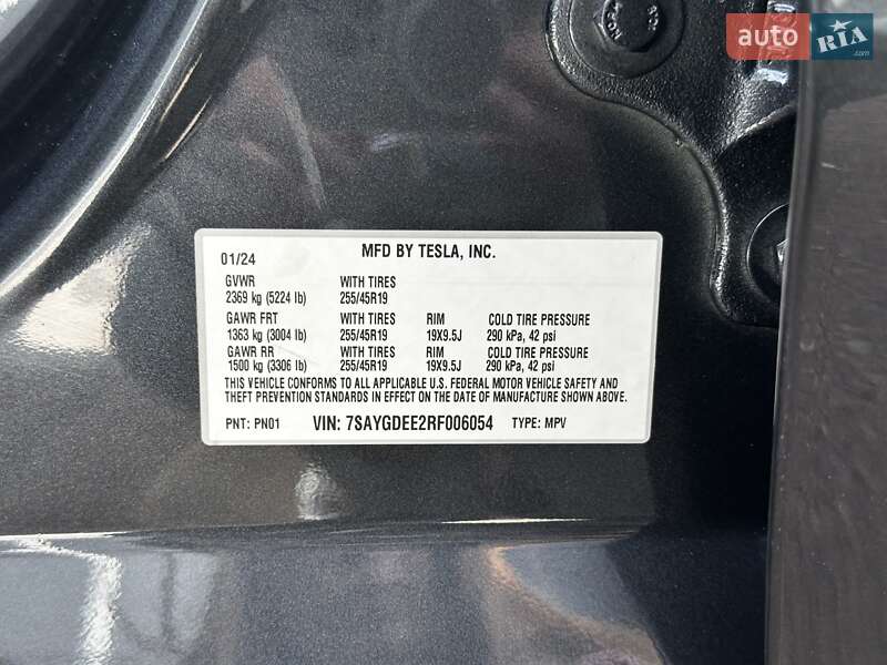 Внедорожник / Кроссовер Tesla Model Y 2024 в Киеве