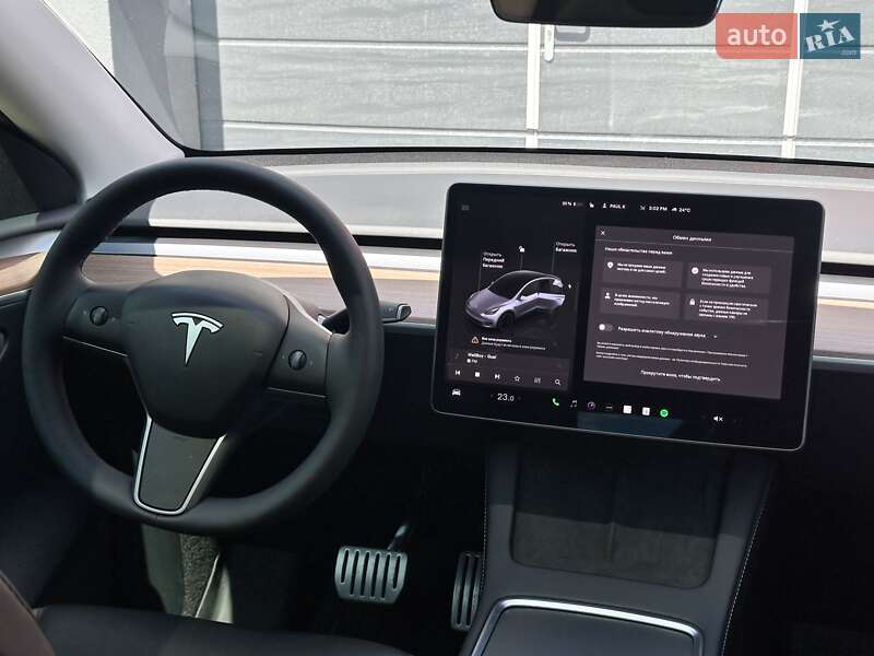 Позашляховик / Кросовер Tesla Model Y 2024 в Києві