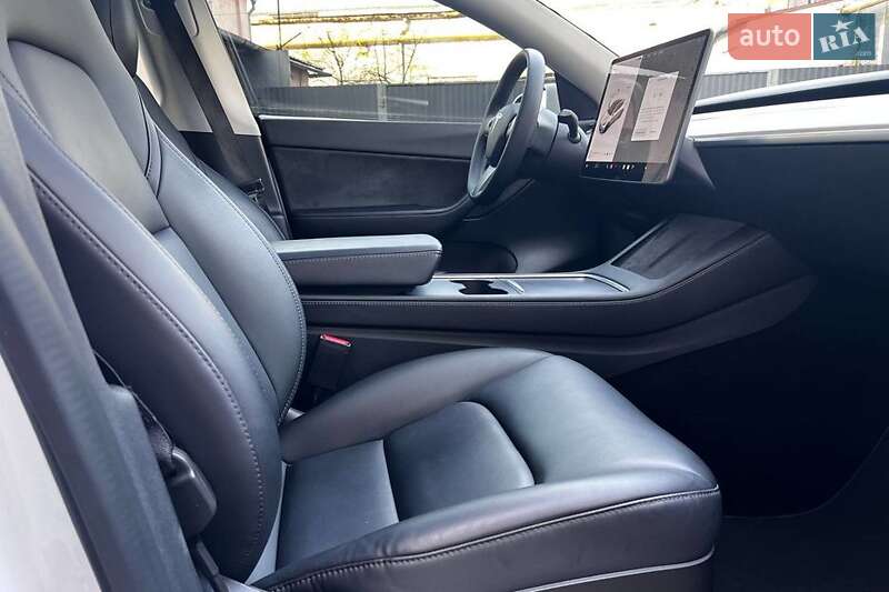 Внедорожник / Кроссовер Tesla Model Y 2021 в Виннице
