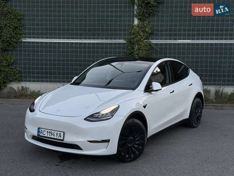 Внедорожник / Кроссовер Tesla Model Y 2023 в 