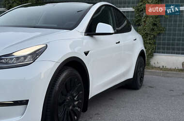 Внедорожник / Кроссовер Tesla Model Y 2023 в 