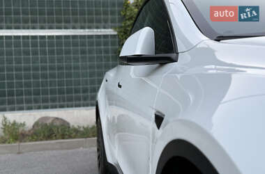 Внедорожник / Кроссовер Tesla Model Y 2023 в 