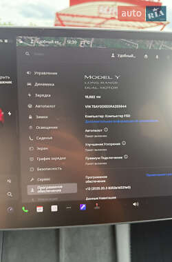 Внедорожник / Кроссовер Tesla Model Y 2024 в 