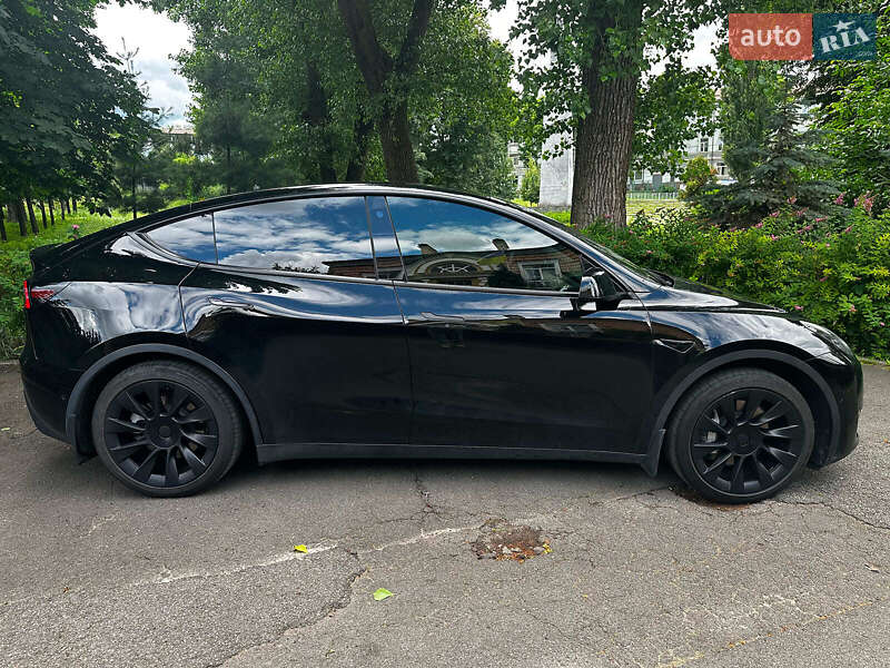 Внедорожник / Кроссовер Tesla Model Y 2021 в Киеве