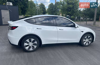 Внедорожник / Кроссовер Tesla Model Y 2021 в 