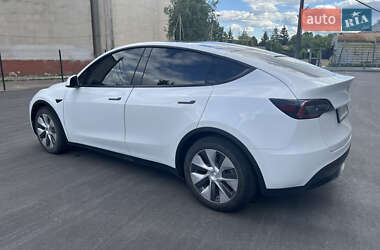 Внедорожник / Кроссовер Tesla Model Y 2021 в 