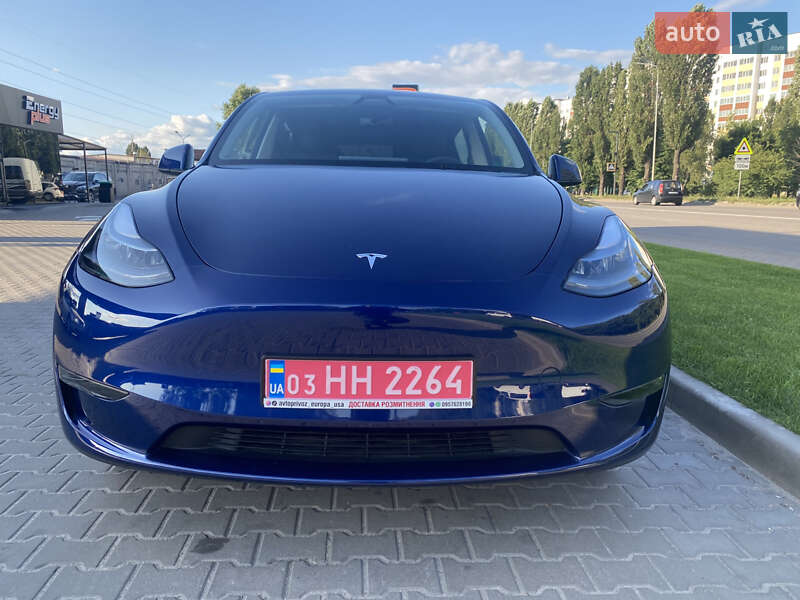 Внедорожник / Кроссовер Tesla Model Y 2024 в Киеве