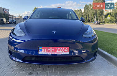 Позашляховик / Кросовер Tesla Model Y 2024 в 