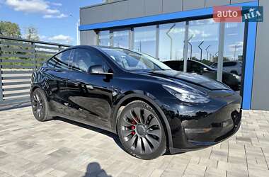 Внедорожник / Кроссовер Tesla Model Y 2021 в 