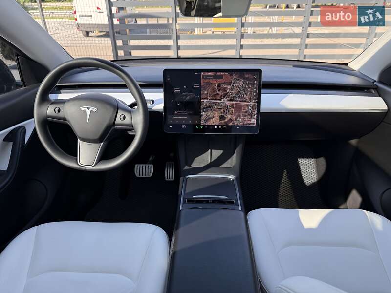 Внедорожник / Кроссовер Tesla Model Y 2021 в Ровно