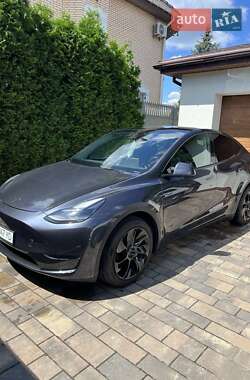 Внедорожник / Кроссовер Tesla Model Y 2024 в 