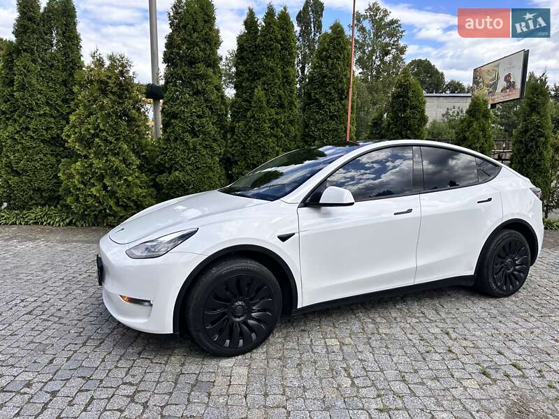 Внедорожник / Кроссовер Tesla Model Y 2021 в Киеве