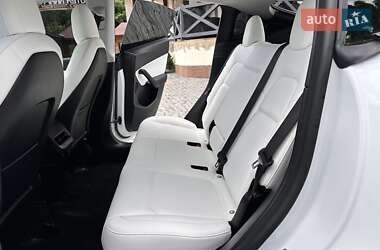 Внедорожник / Кроссовер Tesla Model Y 2021 в 