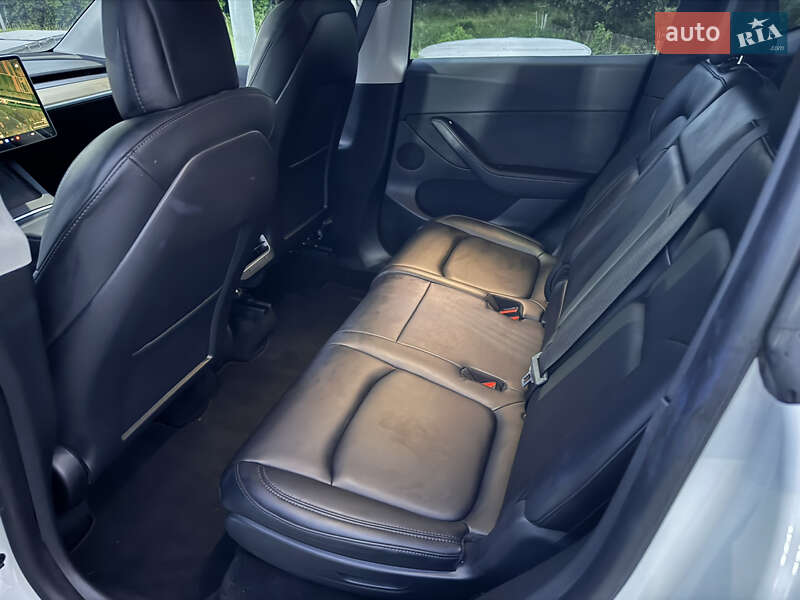 Позашляховик / Кросовер Tesla Model Y 2021 в Львові фото 10 Позашляховик / Кросовер Tesla Model Y 2021 в Львові