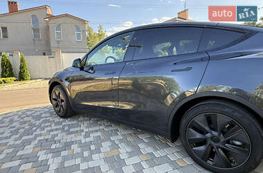 Внедорожник / Кроссовер Tesla Model Y 2024 в 