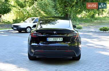 Внедорожник / Кроссовер Tesla Model Y 2021 в 