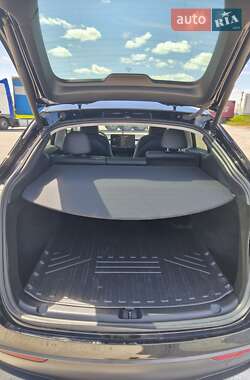 Внедорожник / Кроссовер Tesla Model Y 2023 в 