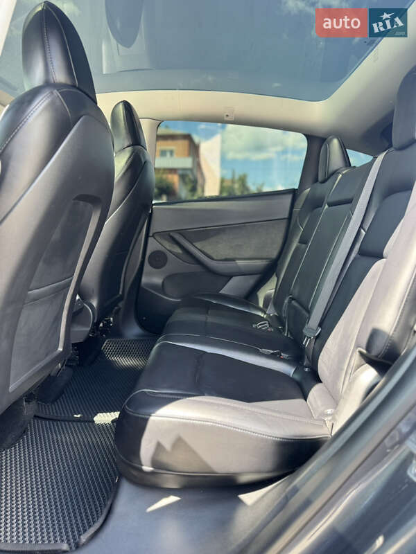 Внедорожник / Кроссовер Tesla Model Y 2022 в Лубнах
