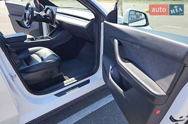 Внедорожник / Кроссовер Tesla Model Y 2020 в 