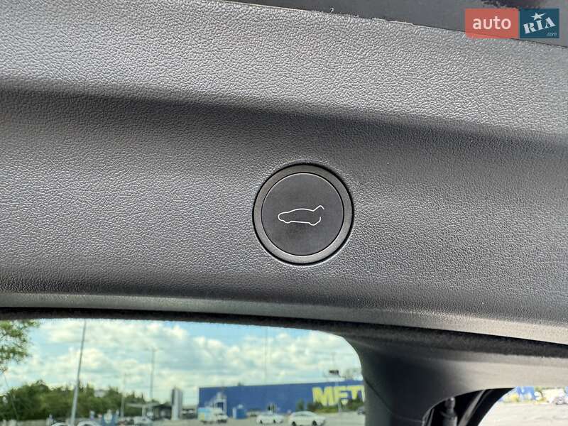 Внедорожник / Кроссовер Tesla Model Y 2024 в Днепре