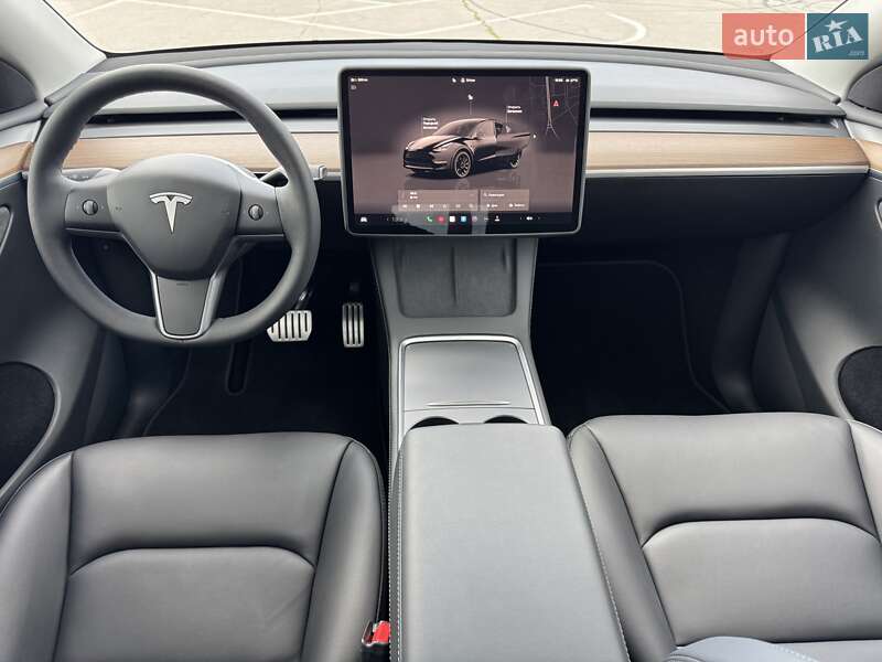 Внедорожник / Кроссовер Tesla Model Y 2024 в Днепре
