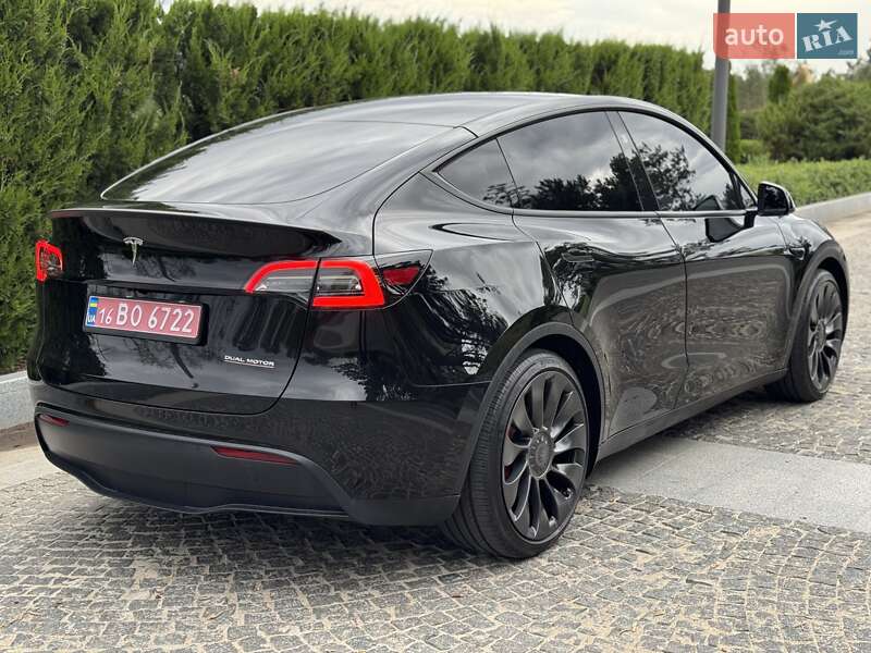 Внедорожник / Кроссовер Tesla Model Y 2024 в Днепре