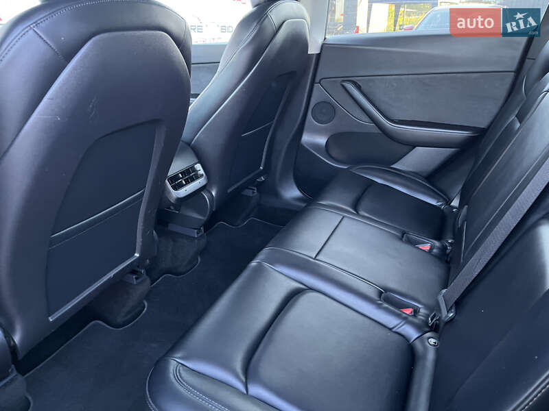 Внедорожник / Кроссовер Tesla Model Y 2022 в Львове